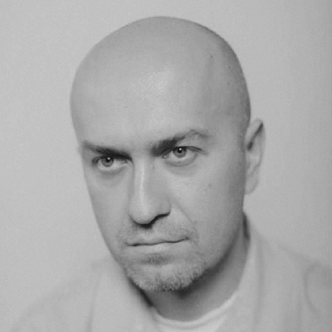 Speaker: АДАМ МАЗУР